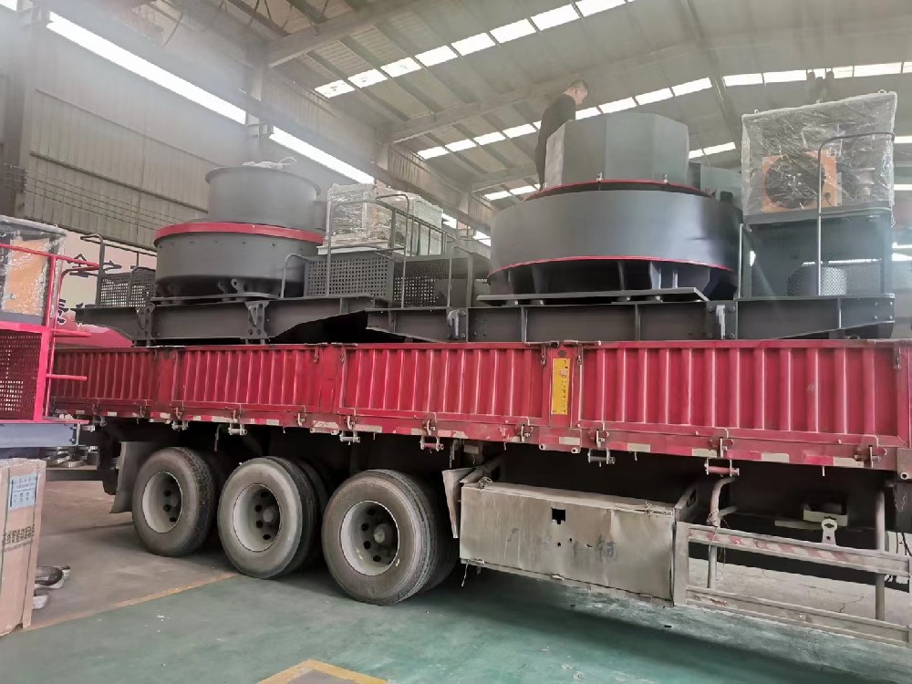 Lovrun Machinery sent to the impact sand making machine site in Indonesia